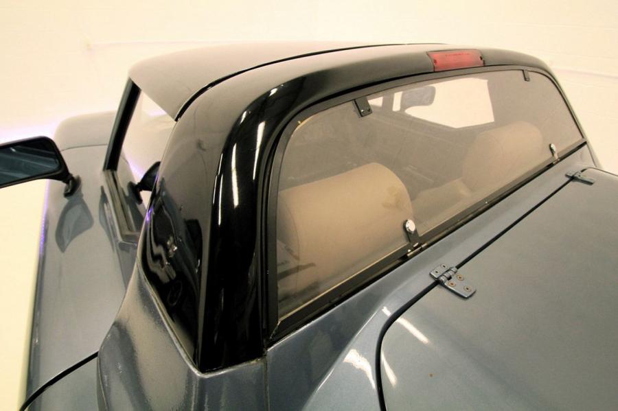 Детали экстерьера Mosler Consulier Targa 1990 года  (фото 2 из 52)